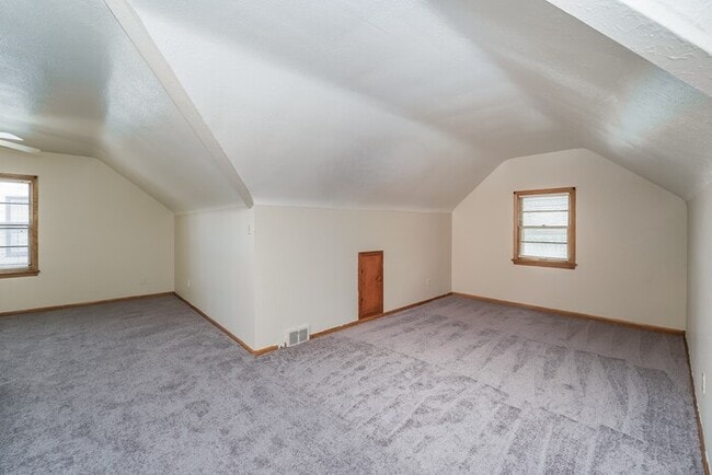 Building Photo - 6435 Keltonshire Rd