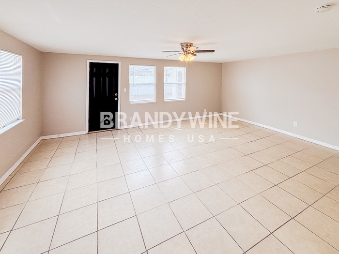 Building Photo - 7236 Darien Way