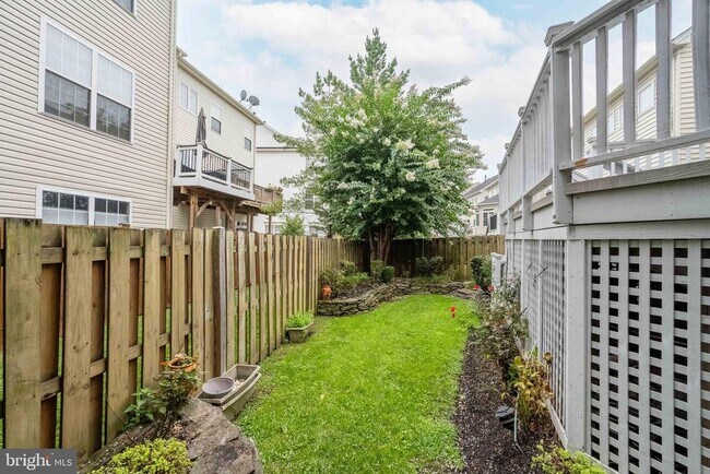 Building Photo - 7517 Lindberg Dr