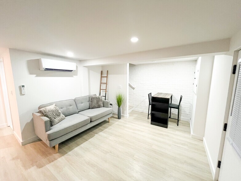 Building Photo - 4725 4th St NW