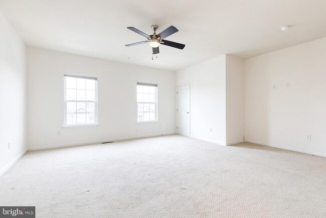 Building Photo - 7558 Stoney Run Dr