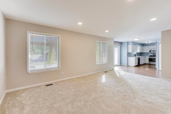 Building Photo - 2706 Steamboat Cir