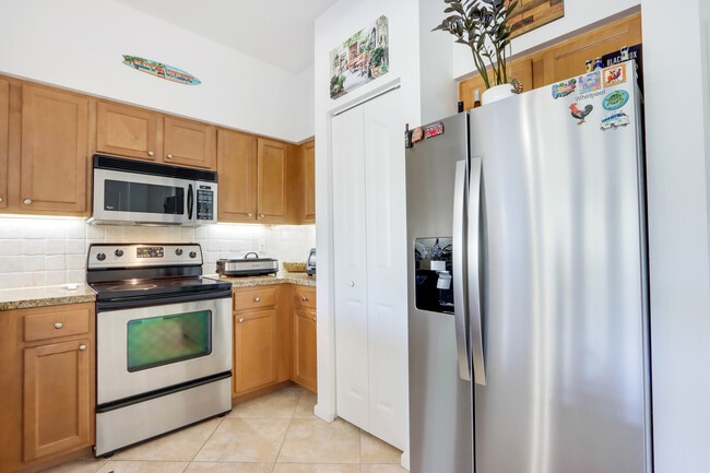 Building Photo - 276 Murcia Dr