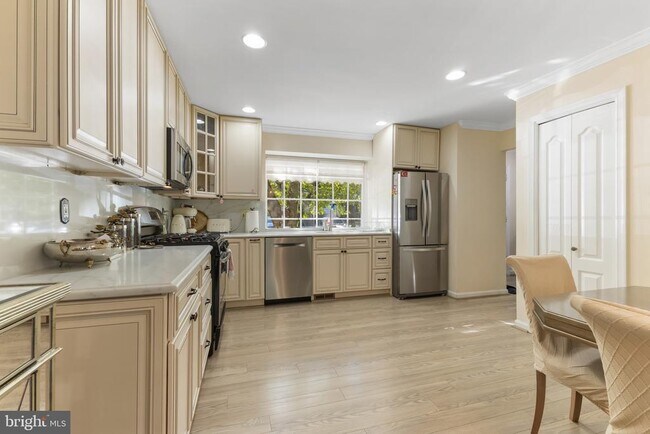 Building Photo - 2805 Lafora Ct