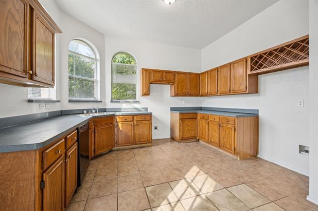 Building Photo - 1602 Develon Dr
