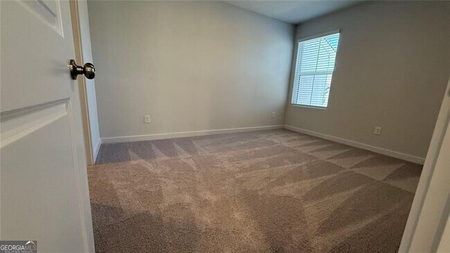 Building Photo - 7253 Mulberry St