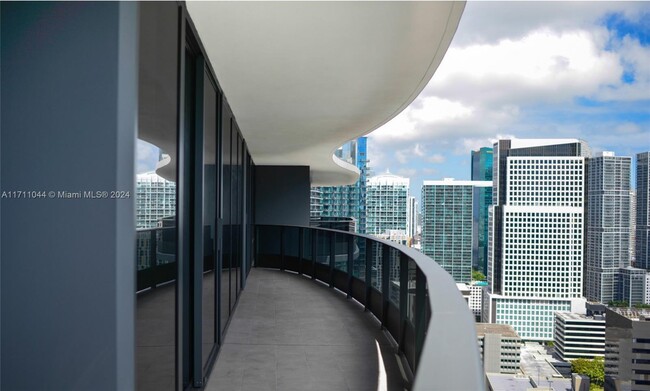 Building Photo - 1000 Brickell Plaza