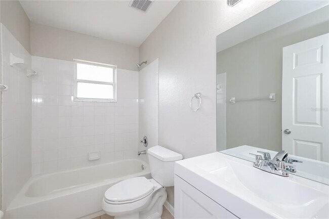 Building Photo - 102 Ashley Loop