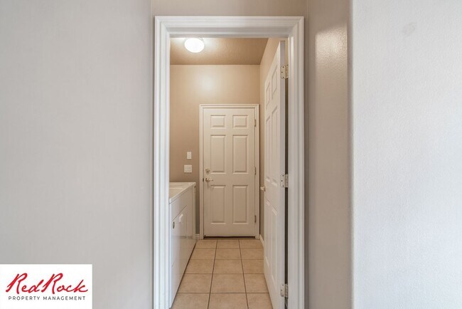 Building Photo - 2 Bedroom Townhome in Coral Canyon with Resort Amenities