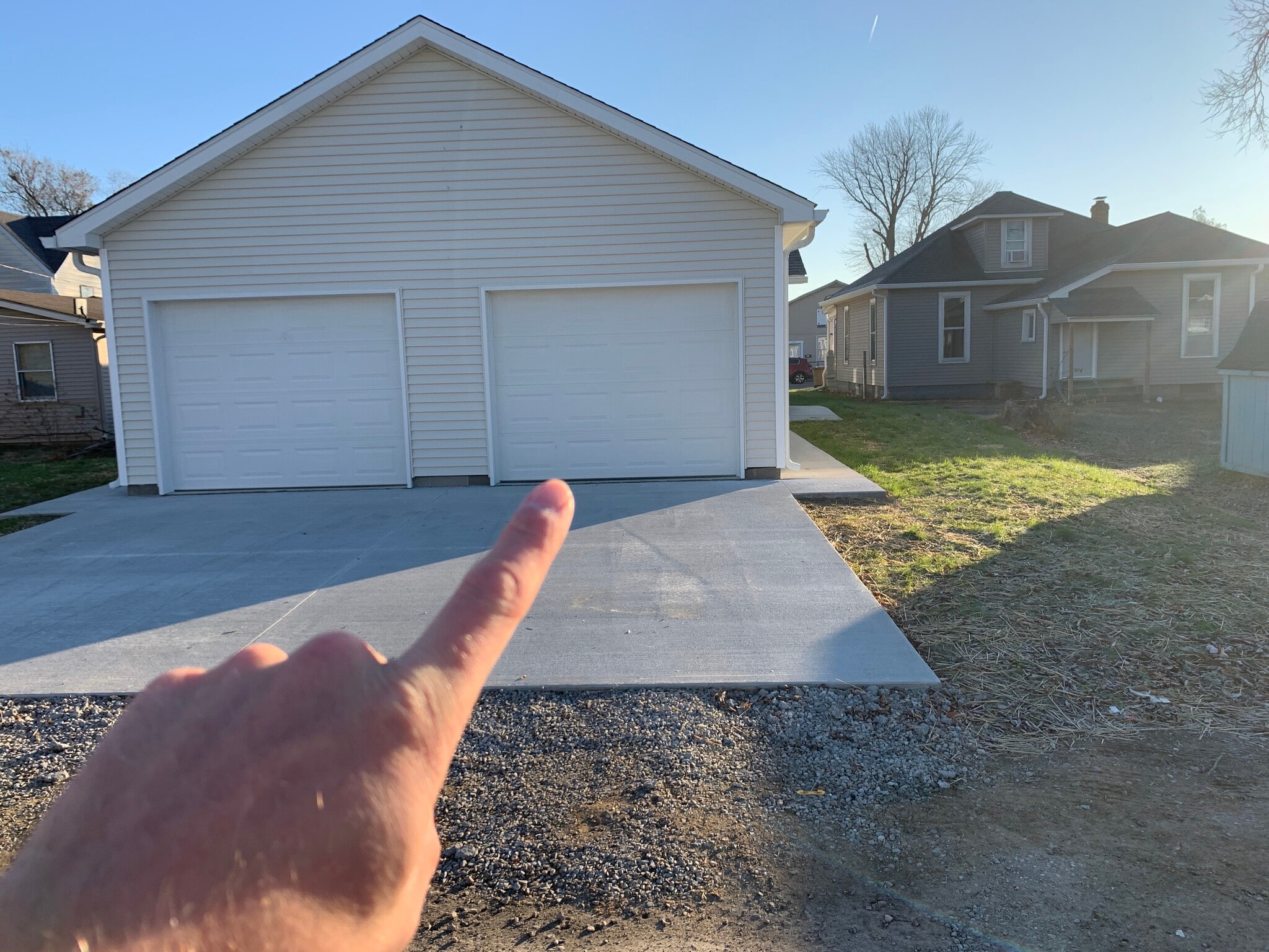 Attached Garage and Driveway - 1422 Chestnut St