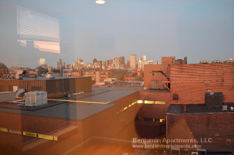 Building Photo - 599 Albany St