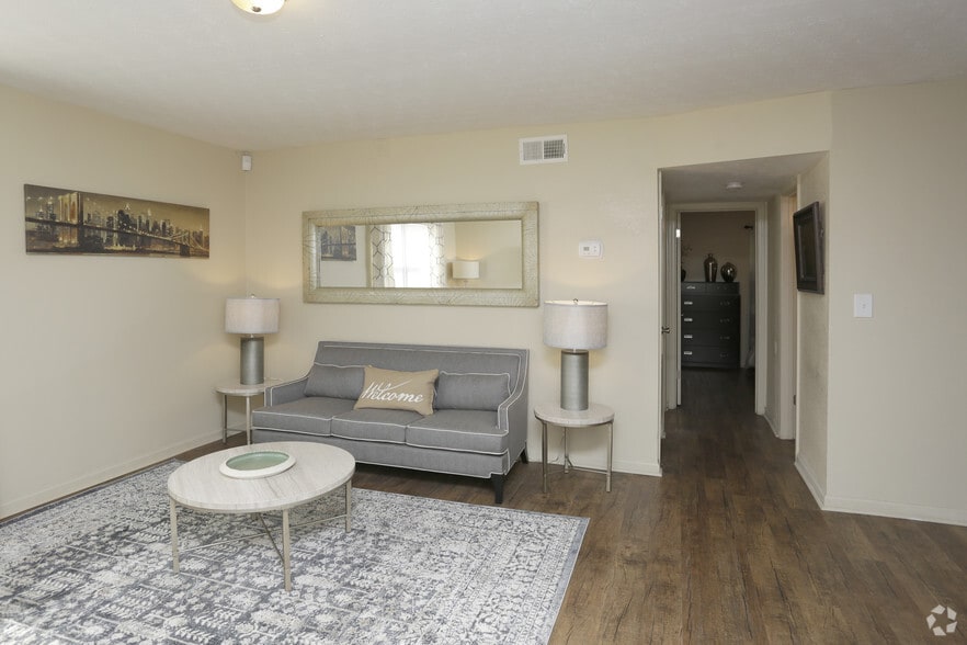 Augusta Road Apartments 5300 Augusta Rd Greenville SC 29605