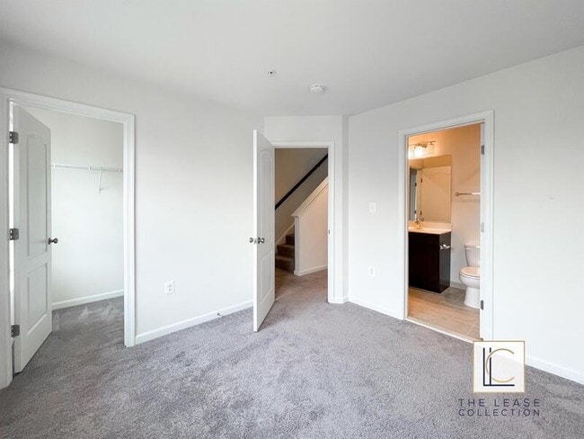 Building Photo - 9616 Wesbourne Dr