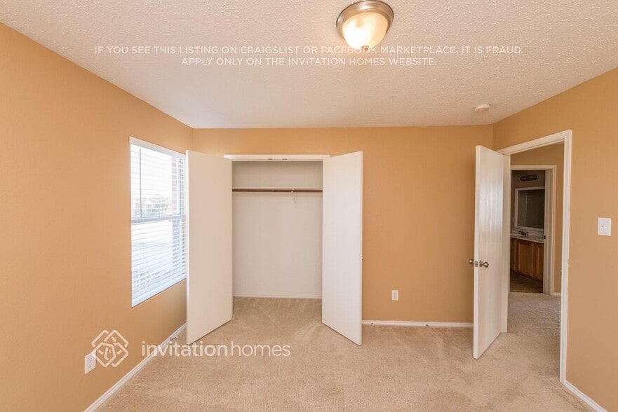 Building Photo - 3012 Cesareo Dr