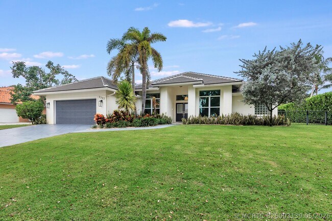 Building Photo - 3317 Embassy Dr