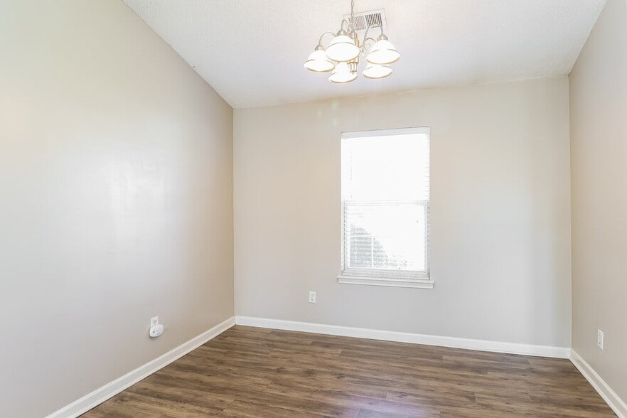 Building Photo - 12112 Chantress Ln