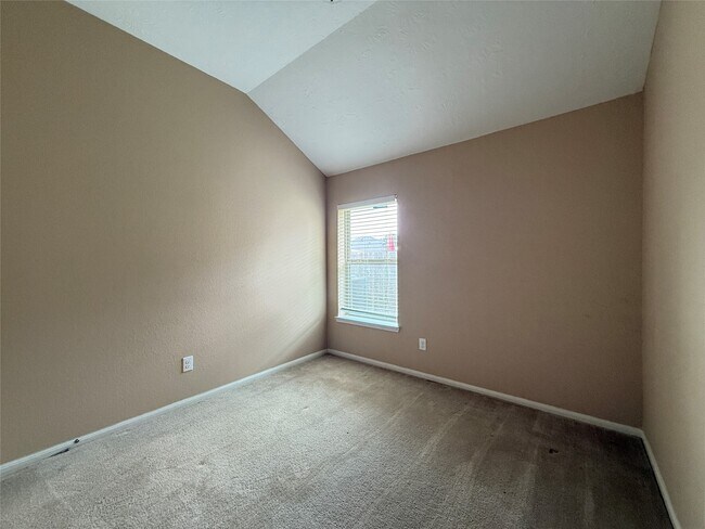 Building Photo - 1711 Cadbury Castle Dr