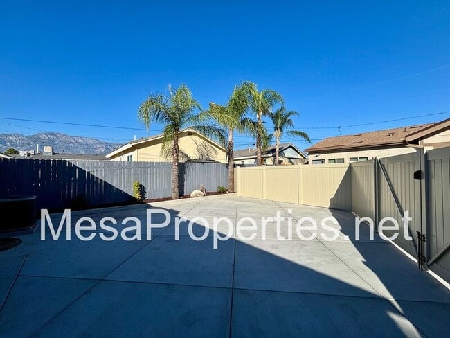 Building Photo - 8143 Grove Ave