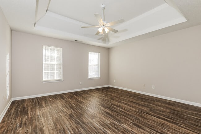 Building Photo - 11132 James Madison Dr