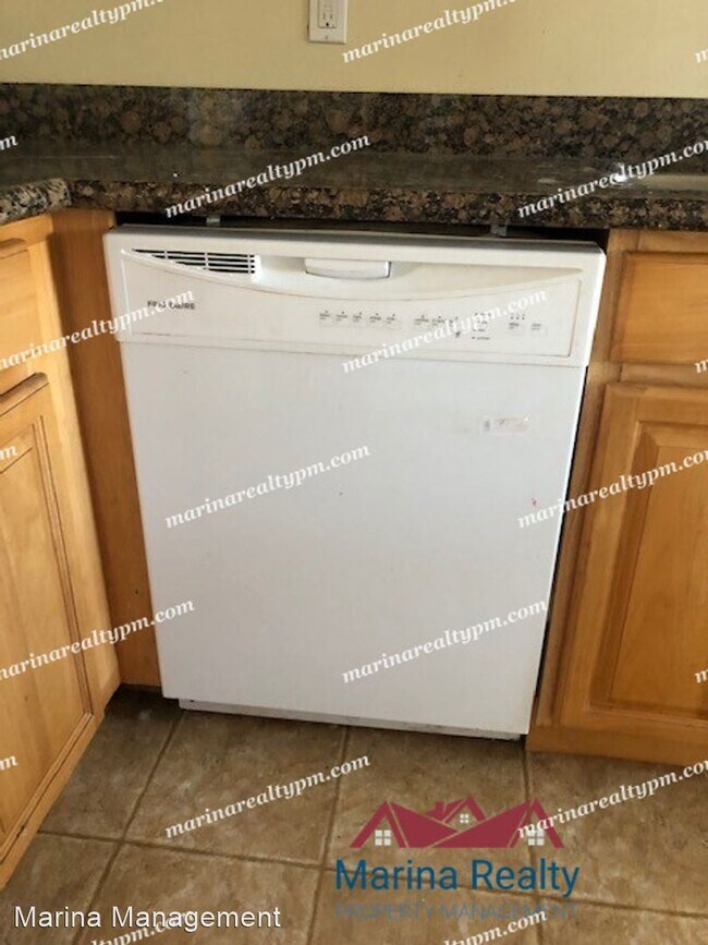 Building Photo - 3 br, 2 bath House - 460 Benicia Rd