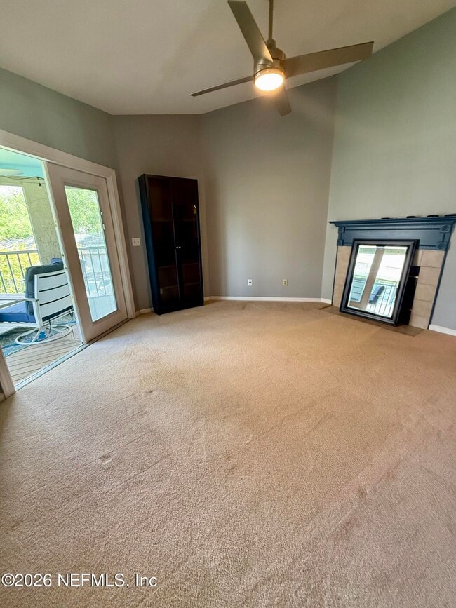 Building Photo - 700 Ironwood Dr