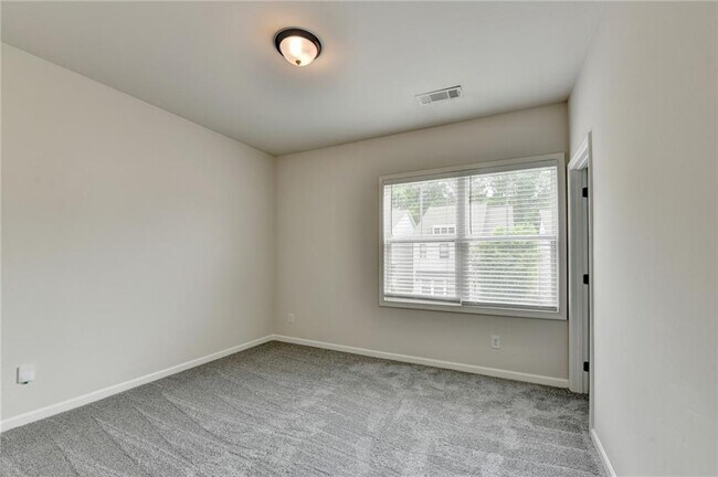 Building Photo - 1854 Westfall Lndg