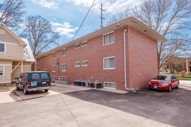 Building Photo - 2504 N 56th St
