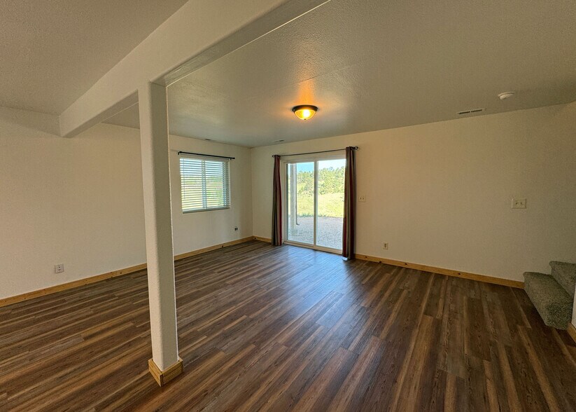 Building Photo - 61 Muskrat Lake Vw