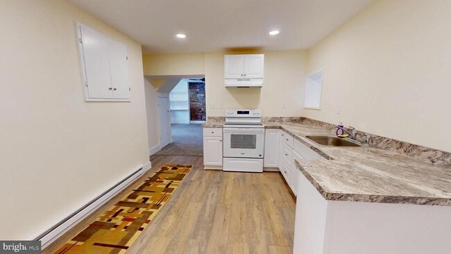 Building Photo - 824 Kintner Rd