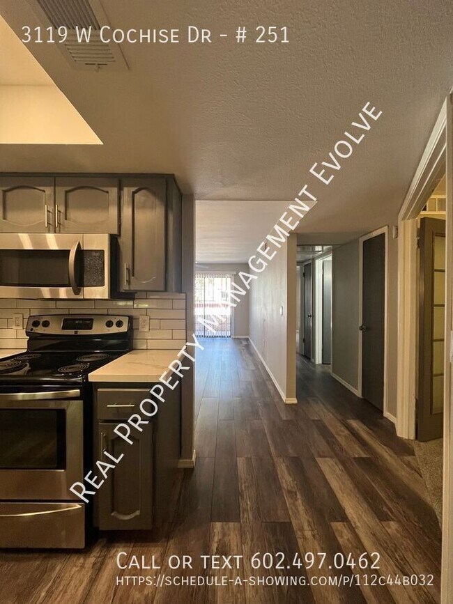 Building Photo - 3119 W Cochise Dr