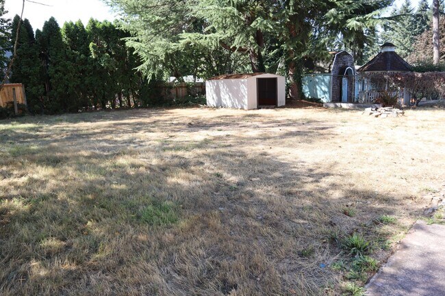Building Photo - 4518 NE 142nd Ave