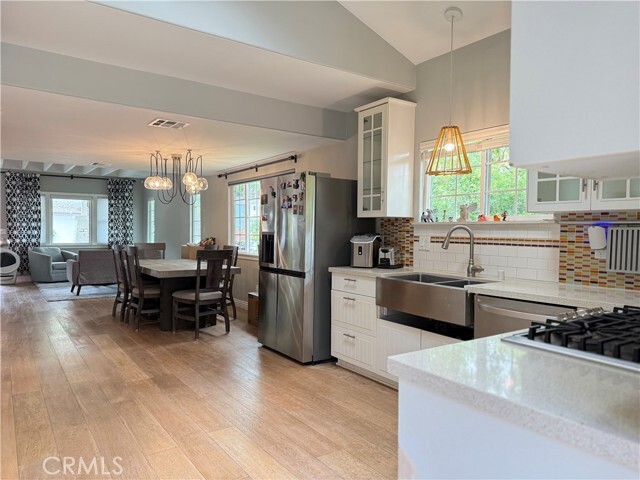 Building Photo - 1369 Hepner Ave