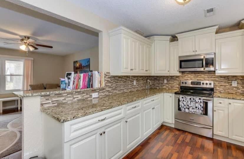 Building Photo - 4625 Camellia Dr