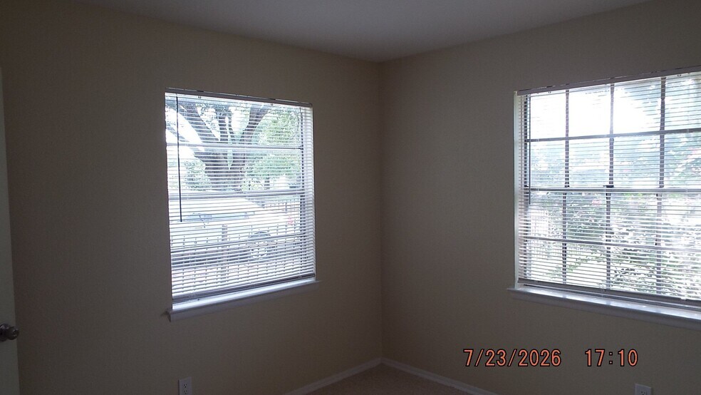 Building Photo - 4874 Castle Lance Dr