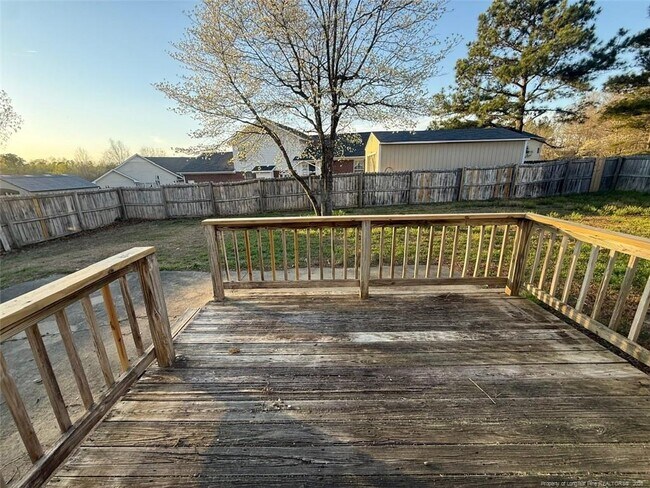 Building Photo - 8420 Deertrot Dr