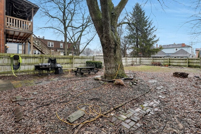 Building Photo - 69 E 1st Ave