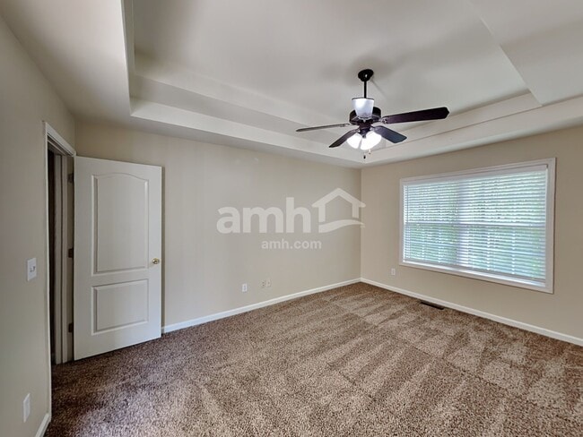 Building Photo - 47 Brookview Ln