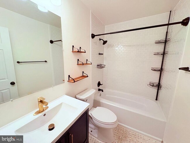 Building Photo - 12010 Glen Alden Rd