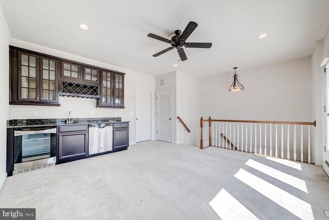 Building Photo - 705 River Mist Dr