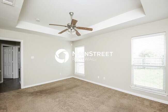 Building Photo - 3 Bedroom Pet-Friendly Home in Crowley, TX with Main Street Renewal