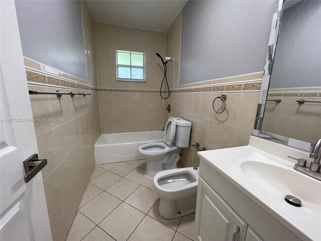 Building Photo - 22675 SW 182nd Ave