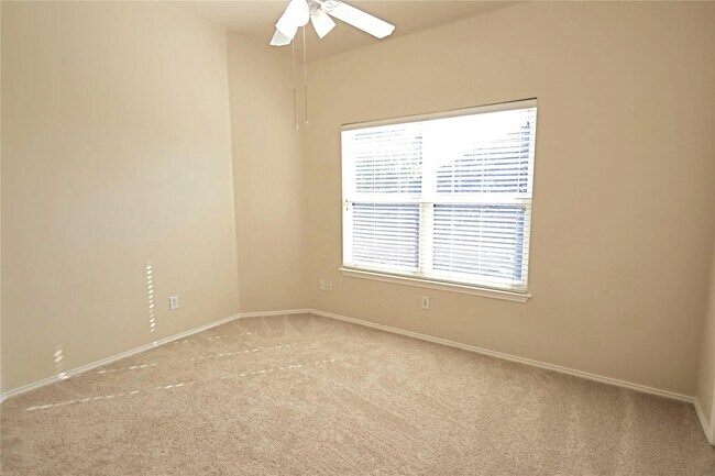 Building Photo - 4324 Biscayne-