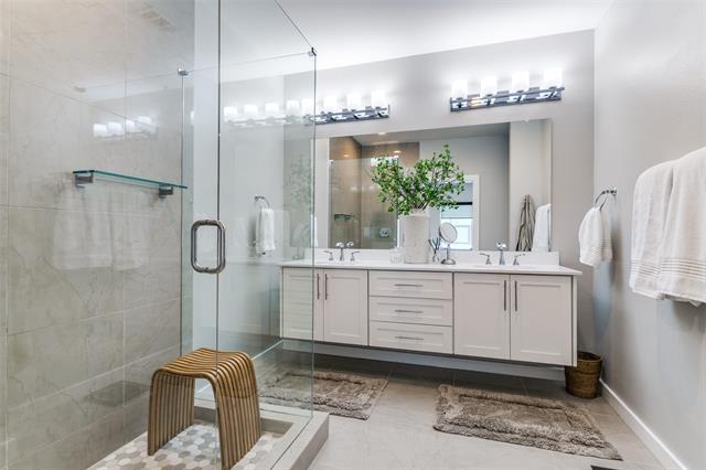 Building Photo - 1925 California Dr