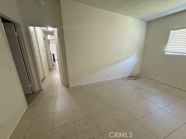 Building Photo - 453 E Lancaster Blvd