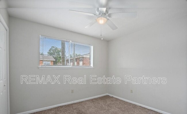Building Photo - 4001 Mable St
