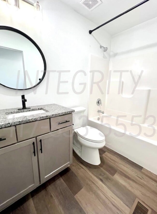 Building Photo - 800 Hoffman Hills Blvd