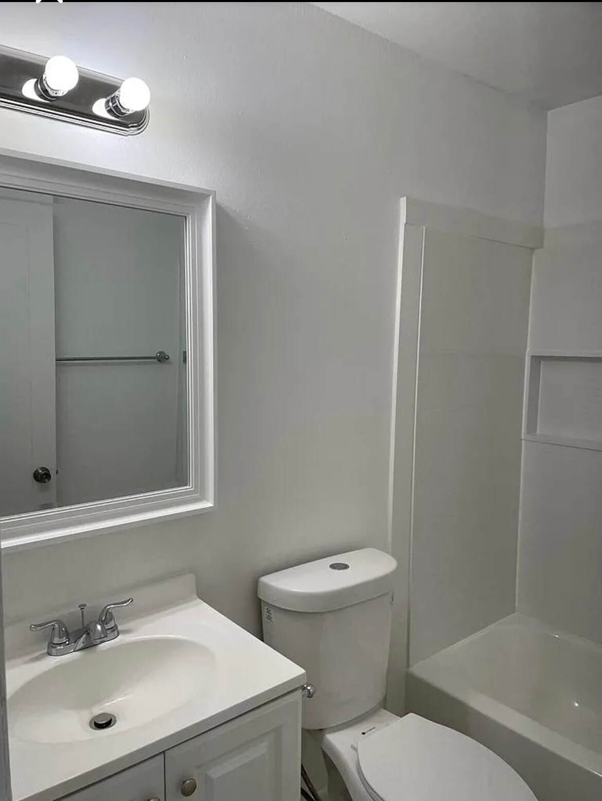 Building Photo - 3006 Reiter Dr