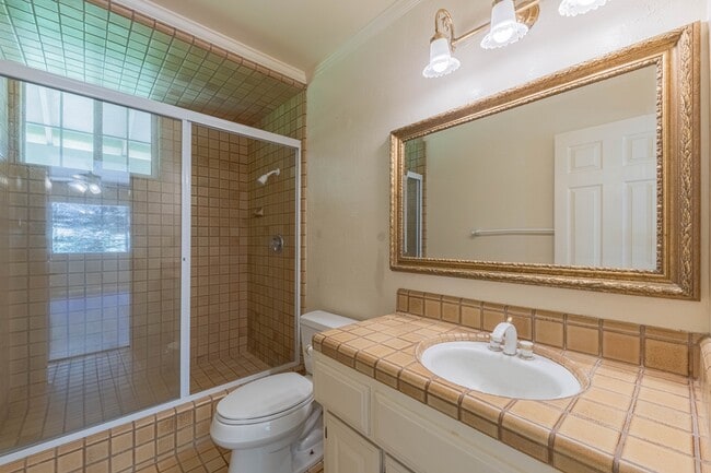 Building Photo - 17967 Berta Canyon Rd