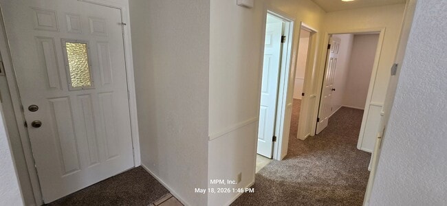 Building Photo - 3 bedroon 2 bath home