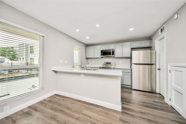 Building Photo - 781 Country Pl Dr